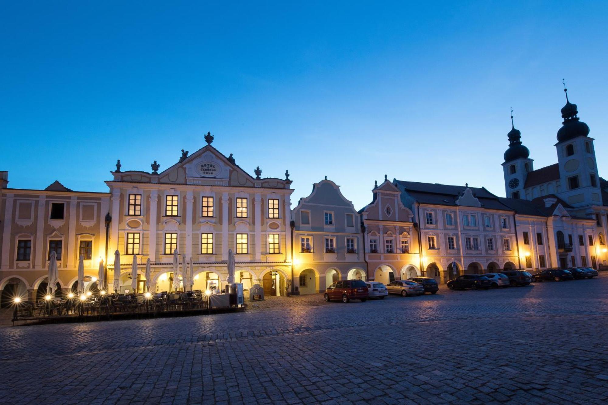 Hotel U Cerneho Orla Telč Kültér fotó