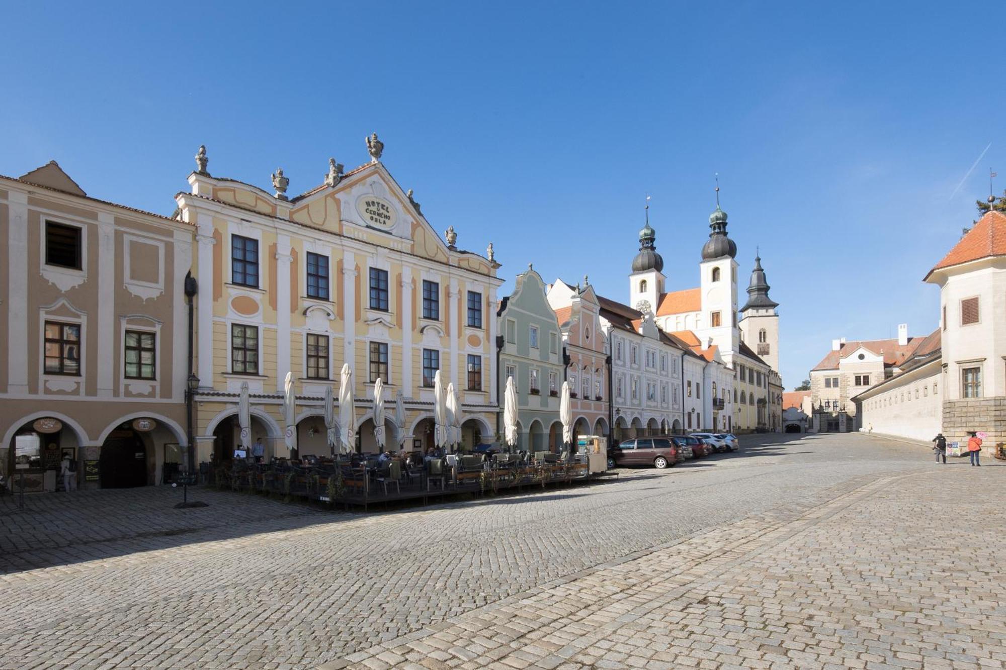 Hotel U Cerneho Orla Telč Kültér fotó