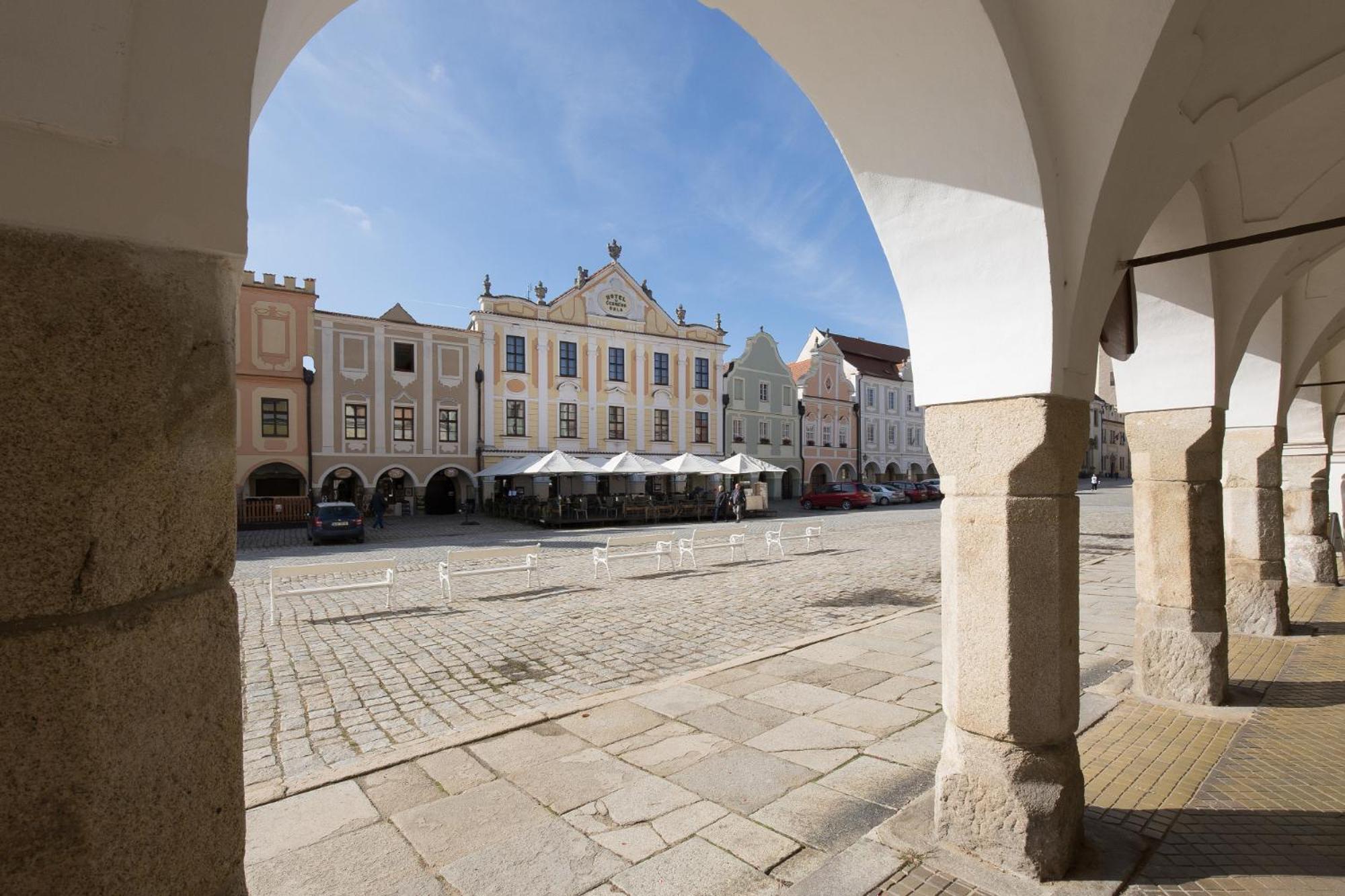 Hotel U Cerneho Orla Telč Kültér fotó