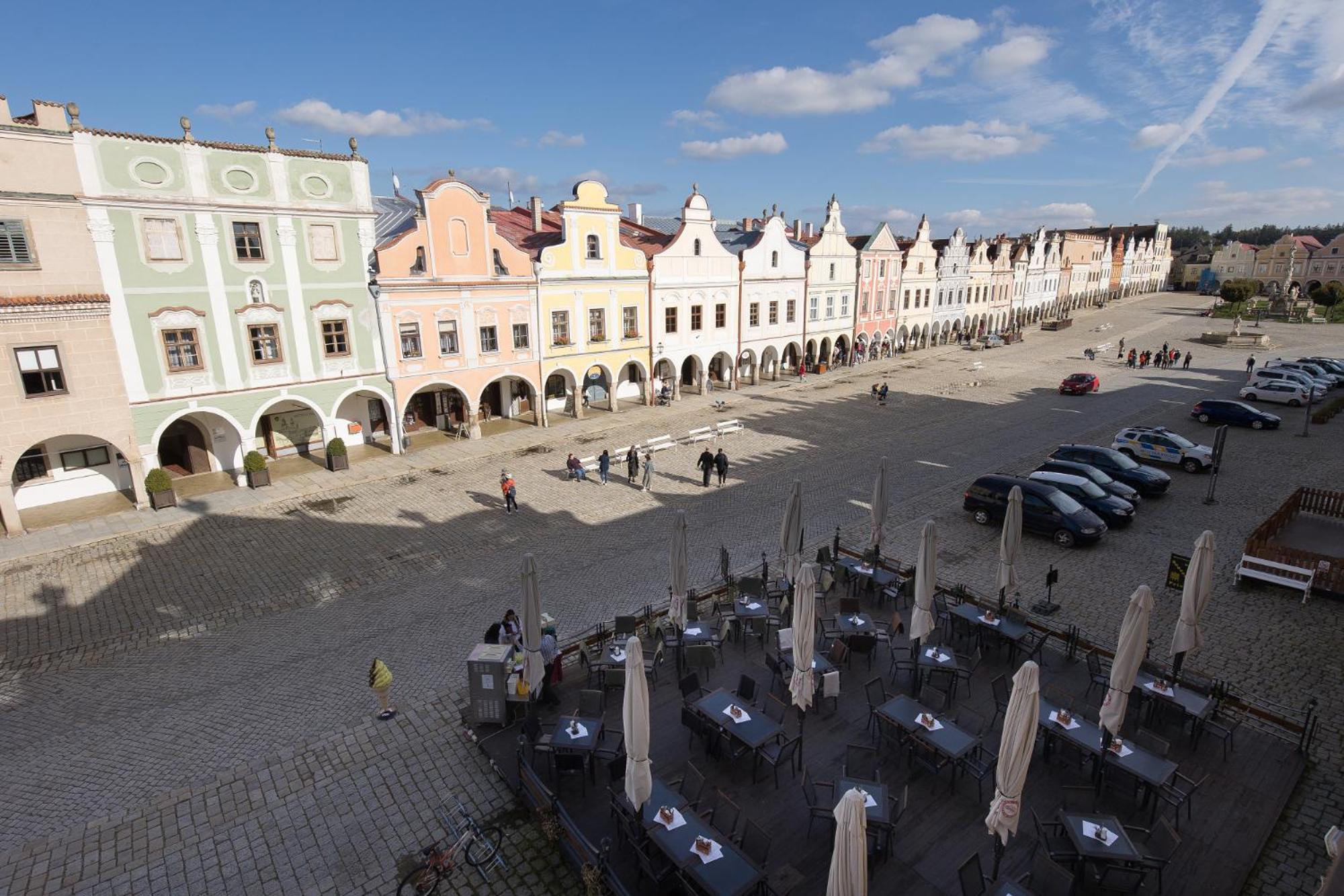 Hotel U Cerneho Orla Telč Kültér fotó