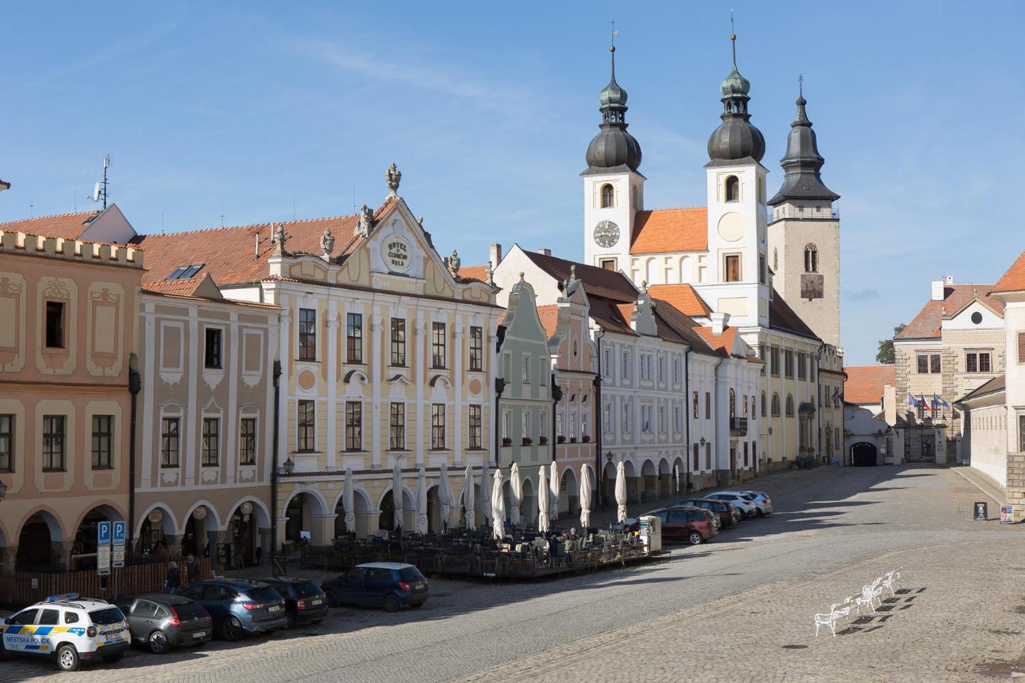 Hotel U Cerneho Orla Telč Kültér fotó