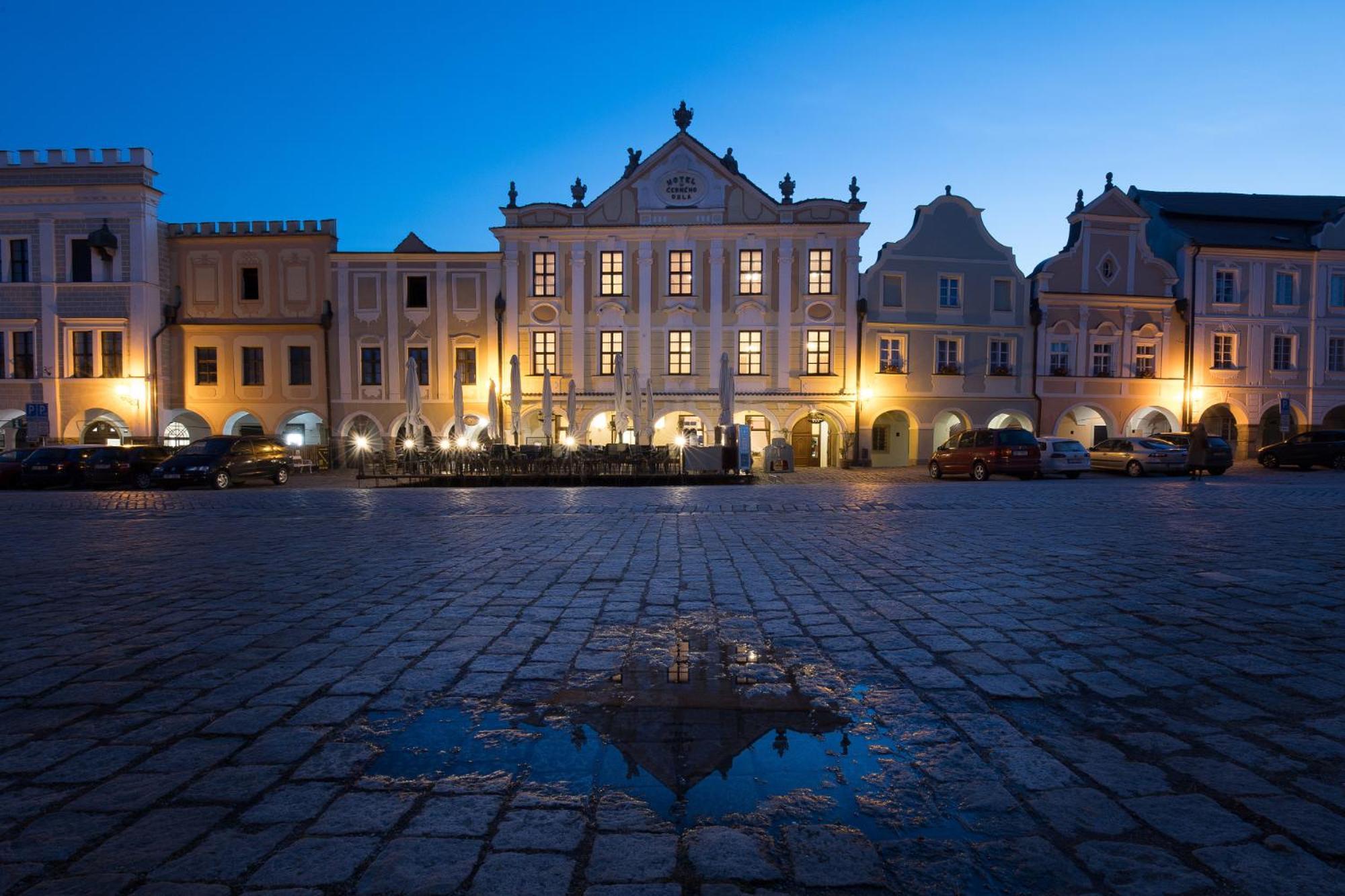 Hotel U Cerneho Orla Telč Kültér fotó