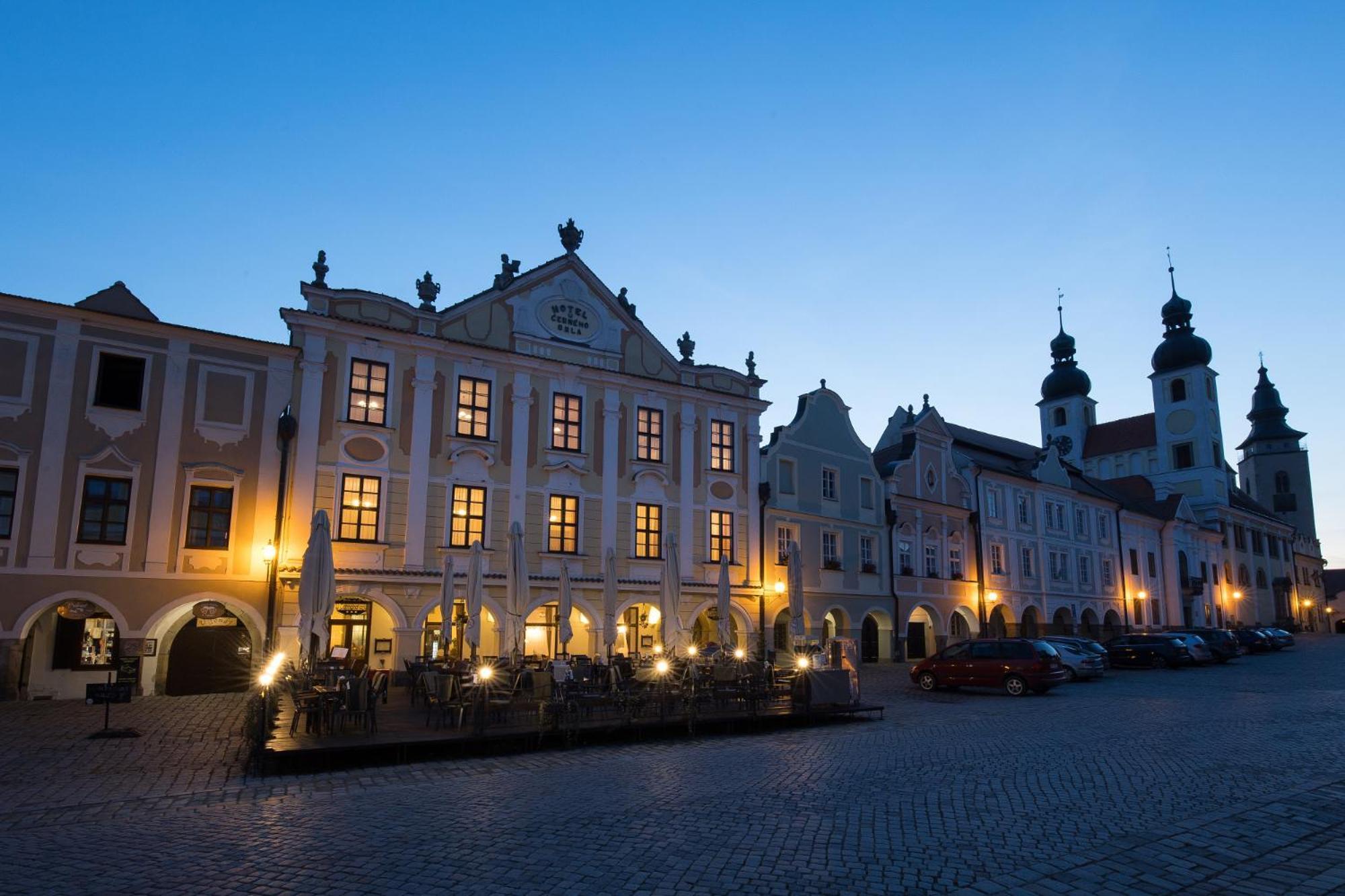 Hotel U Cerneho Orla Telč Kültér fotó