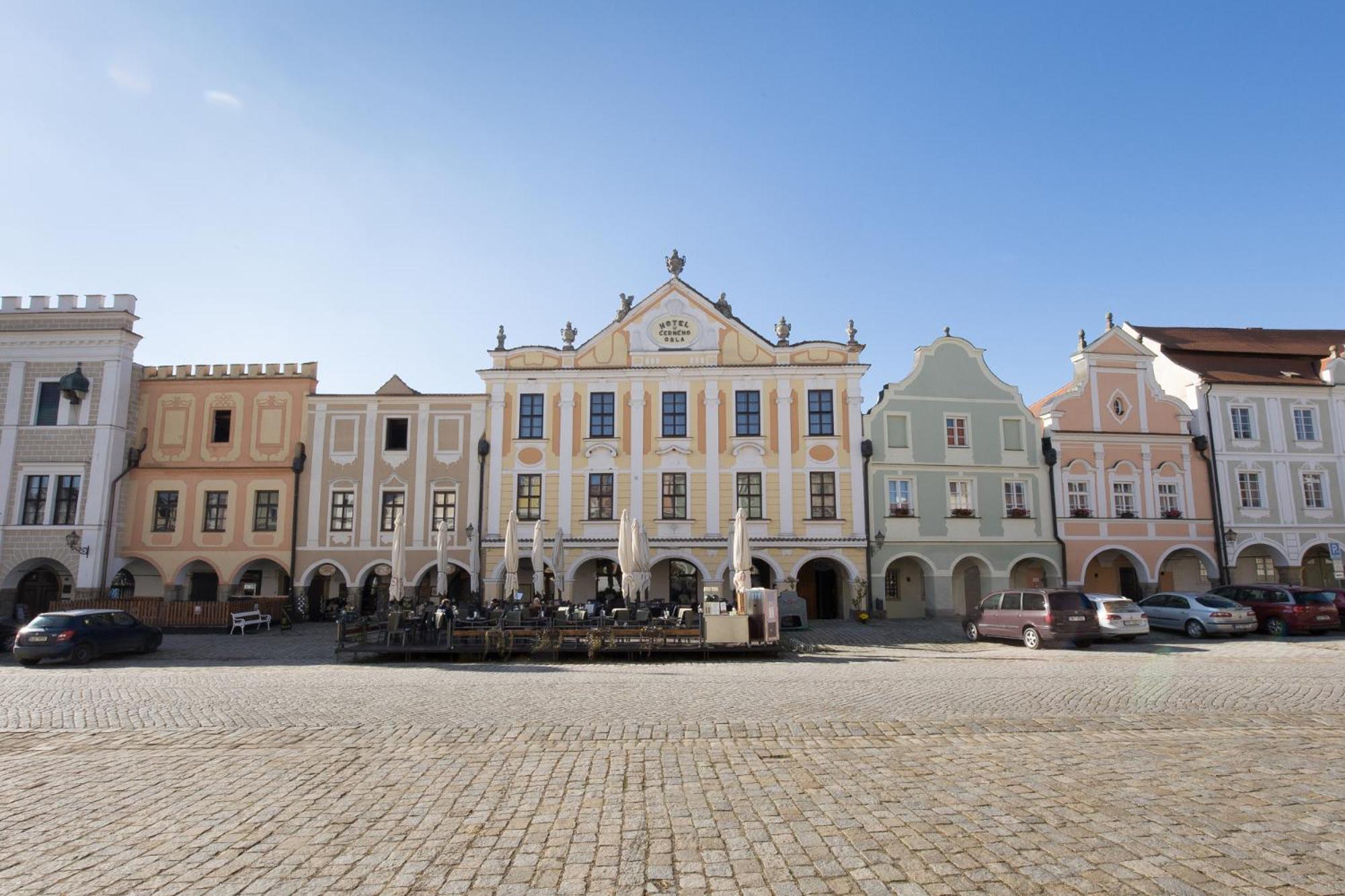 Hotel U Cerneho Orla Telč Kültér fotó