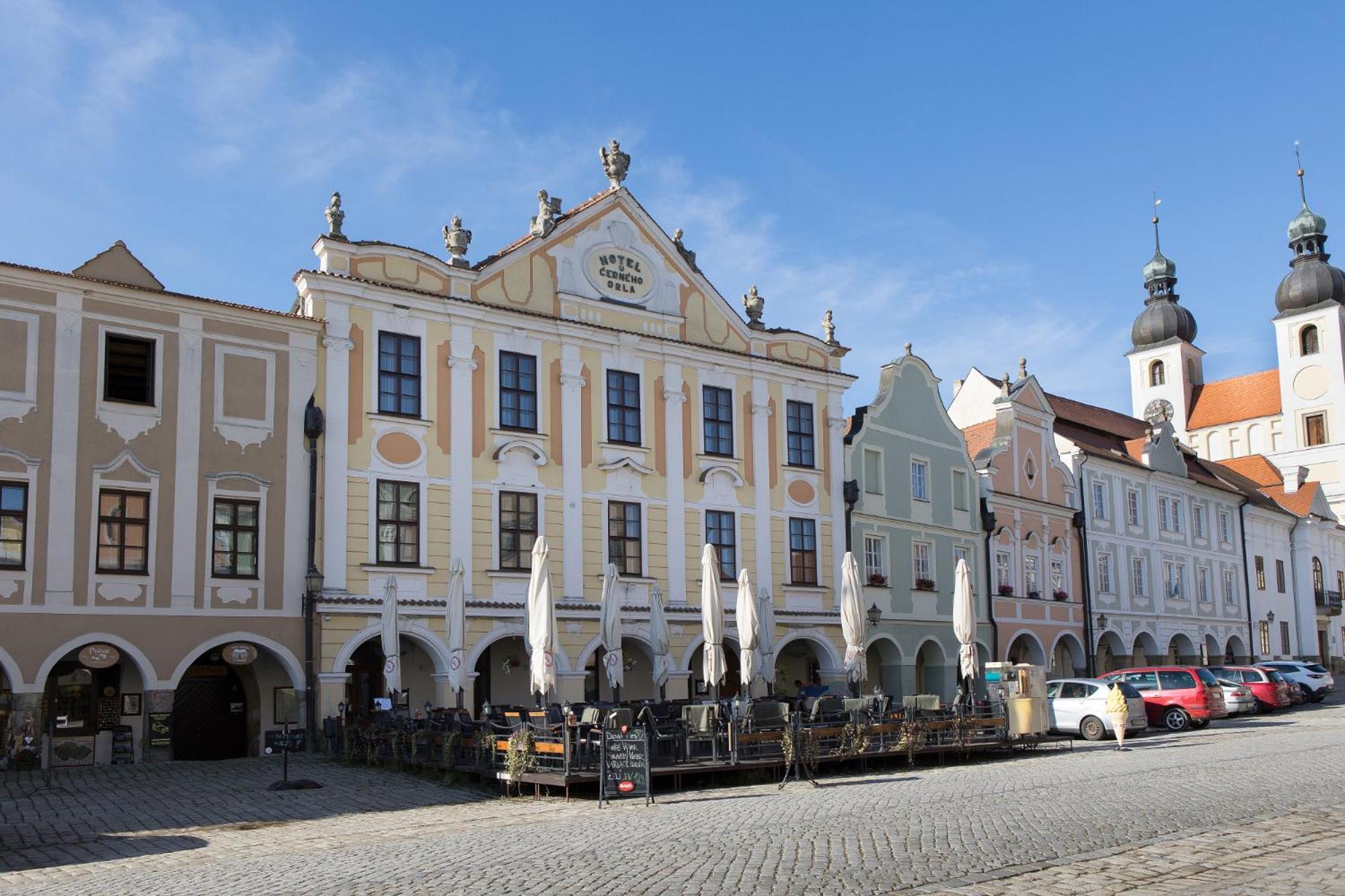 Hotel U Cerneho Orla Telč Kültér fotó