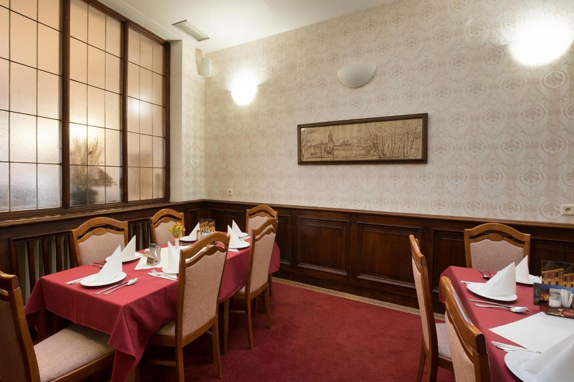Hotel U Cerneho Orla Telč Kültér fotó