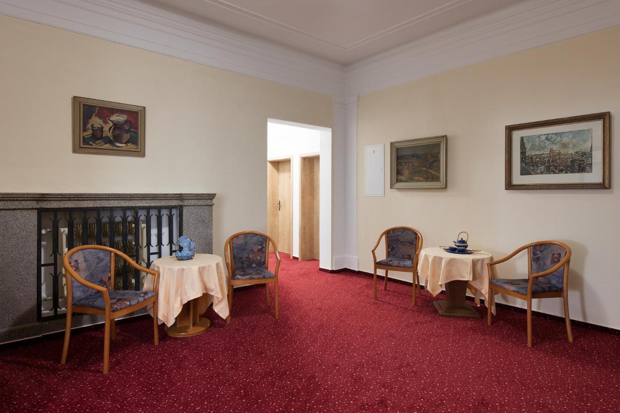 Hotel U Cerneho Orla Telč Kültér fotó