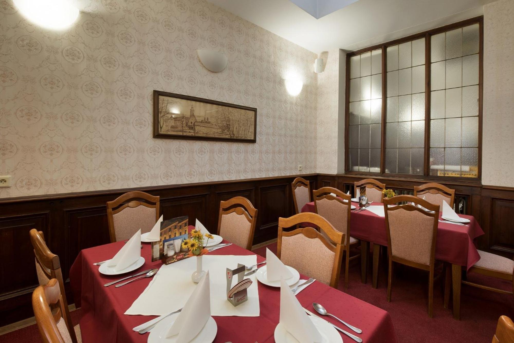 Hotel U Cerneho Orla Telč Kültér fotó