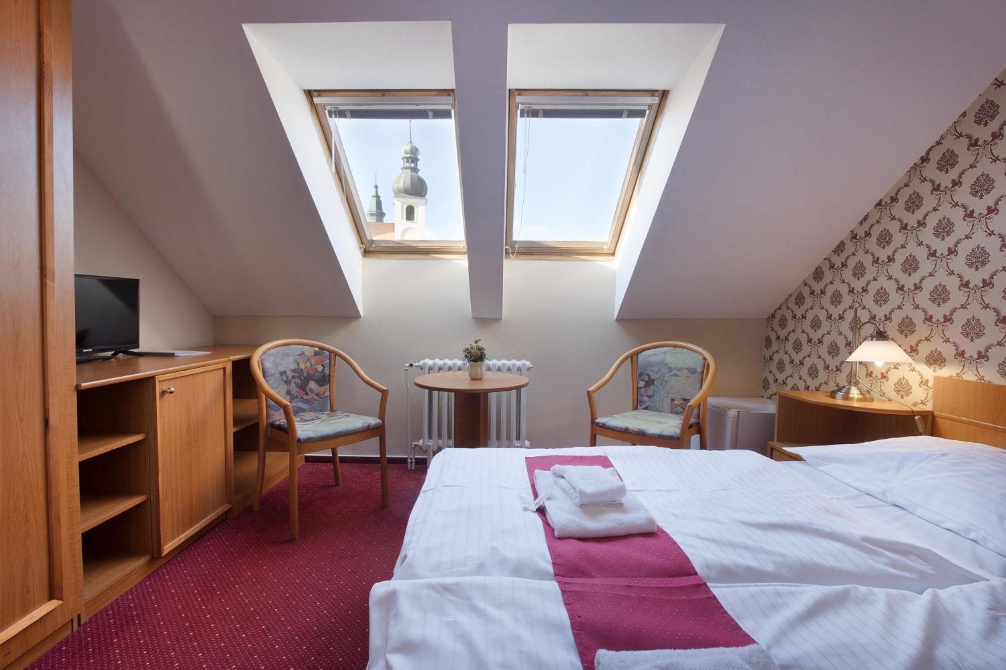 Hotel U Cerneho Orla Telč Kültér fotó