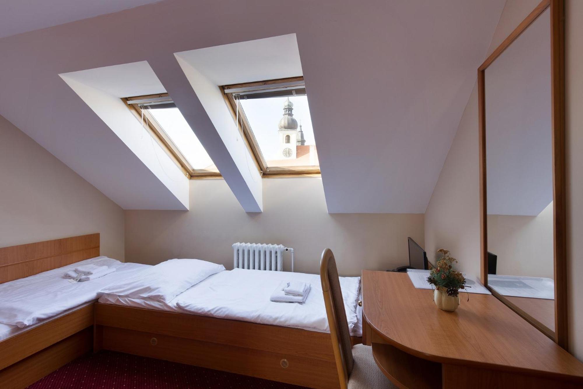 Hotel U Cerneho Orla Telč Kültér fotó