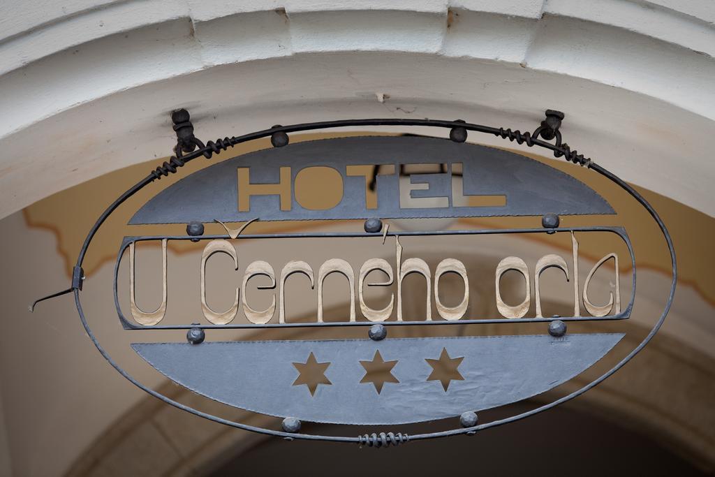 Hotel U Cerneho Orla Telč Kültér fotó